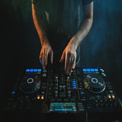 Gast Dj